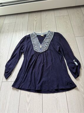 Anthro Akemi + Kim boho peasant top long sleeve navy blue western M embroidery